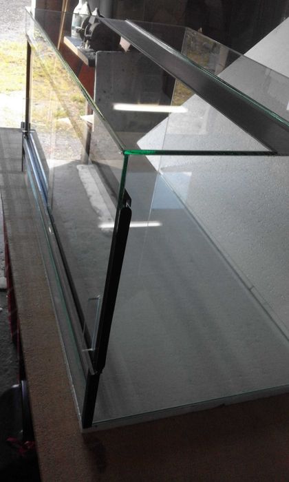 Terrarium 120x60x60H .Idealne dla agamy brodatej lub pytona.Producent.