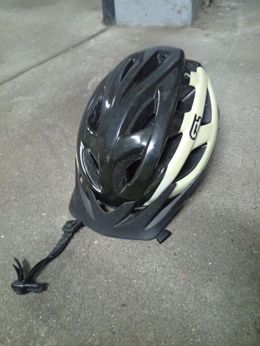 Capacetes btt em bom estado