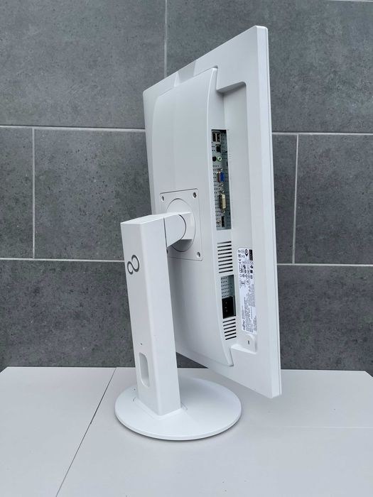 Монітор Fujitsu B24-8T/24" Full HD/IPS/16:9/60 Gz/250 кд/м²/ 150 шт.