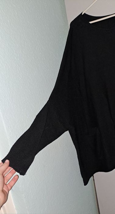 Duży czarny stylowey sweterek made in Italy