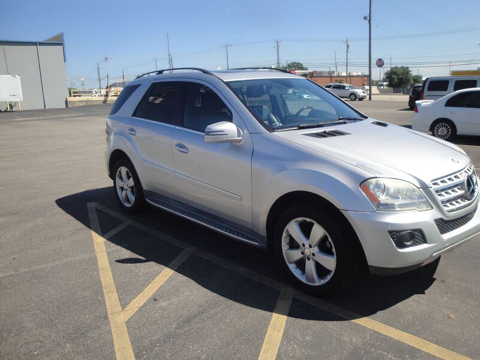 Mercedes-Benz M-Class ML 350 4MATIC      2011