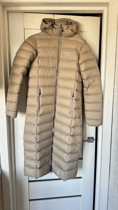 Новий пуховик swedemount