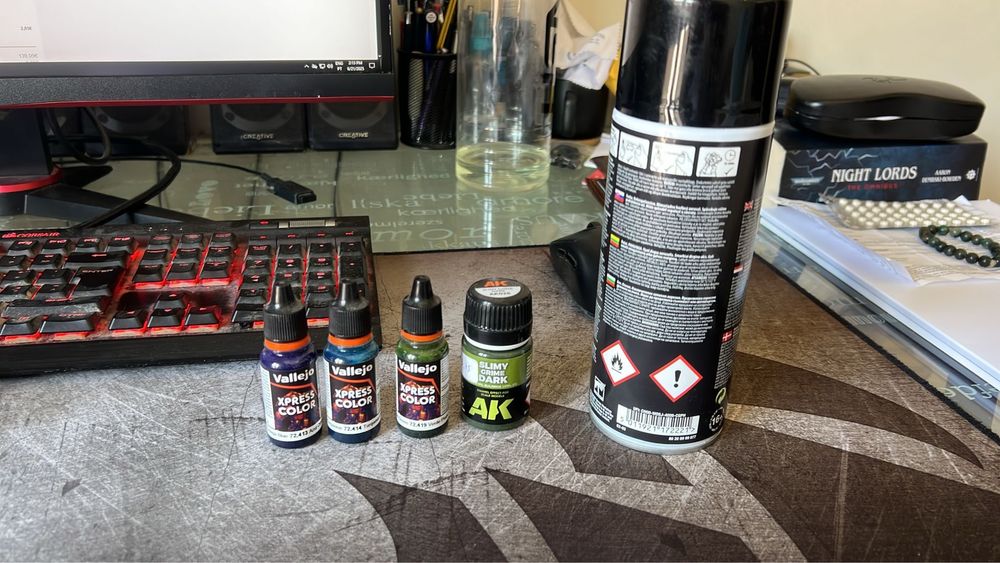 Tintas Vallejo NOVAS + pincéis GreenStuffWorld sintéticos W40K