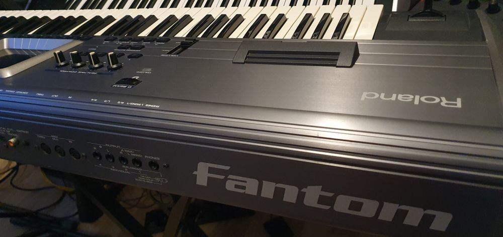 Syntezator Roland Fantom Fa76 pancerny Piękny stan! Grabina • OLX.pl