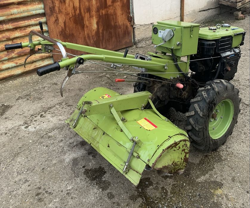 Продам мотоблок Зубр