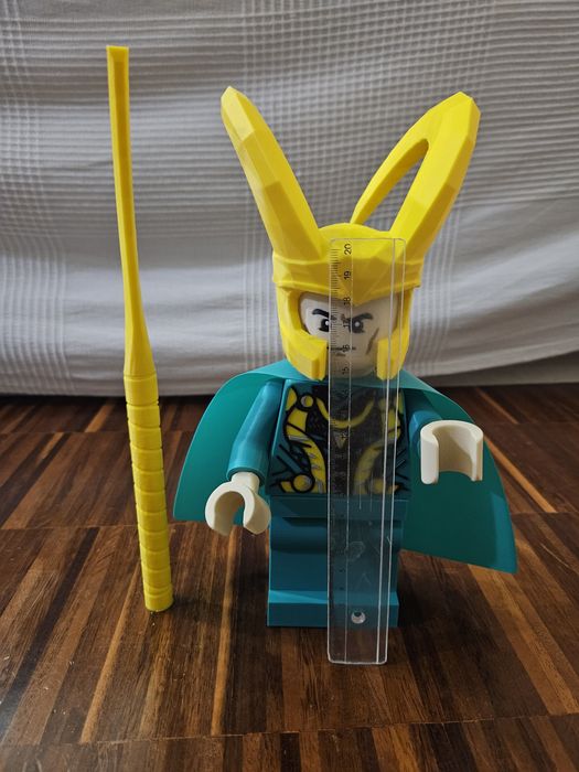 Bonecos Marvel Avengers 3D em forma de Lego gigante