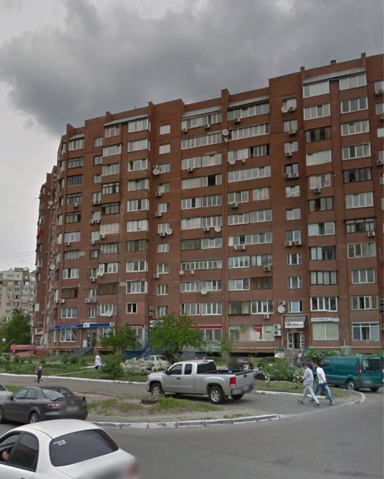 Фасад! Трафік. Офіс з окремим входом, з опаленням! Драгоманова