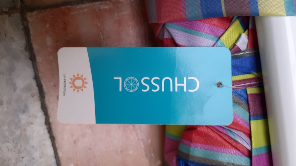 Chapéu de sol de praia com bolsa 160cm novo chussol