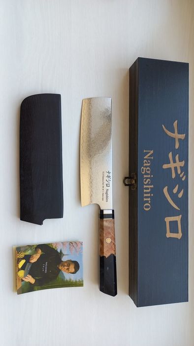 Преміальні японські кухонні ножі Nagishiro — Накирі та Кіріцуке VG-10