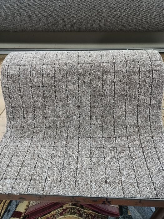 Wykładzina dywanowa do salonu szer.400 cm.
