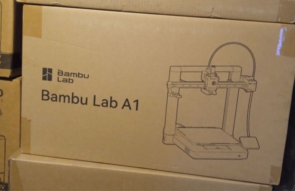Продам 3D-принтер Bambu Lab A1  (новий напрацювання 20год)