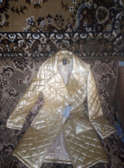 Женские куртки  новые