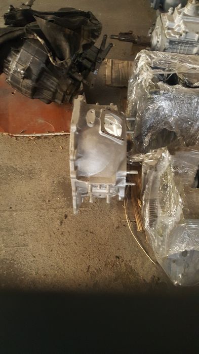 Продам кожух кпп Урал 4320