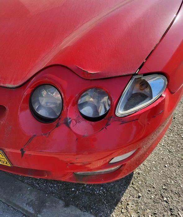 Hyundai Coupe  vermelho