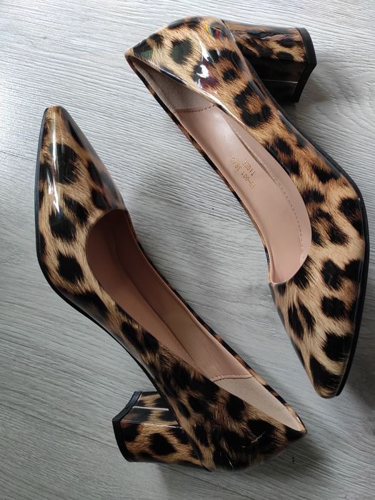 ## NOWE szpilki buty na grubym obcasie brązowe panterka roz.38 39 ##