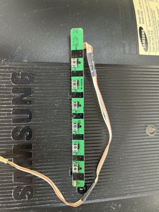 Monitor Samnsung 720N504745586747648003