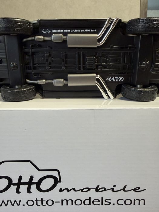 Продам коллекционную модель Mercedes G55 AMG 1:18 Otto