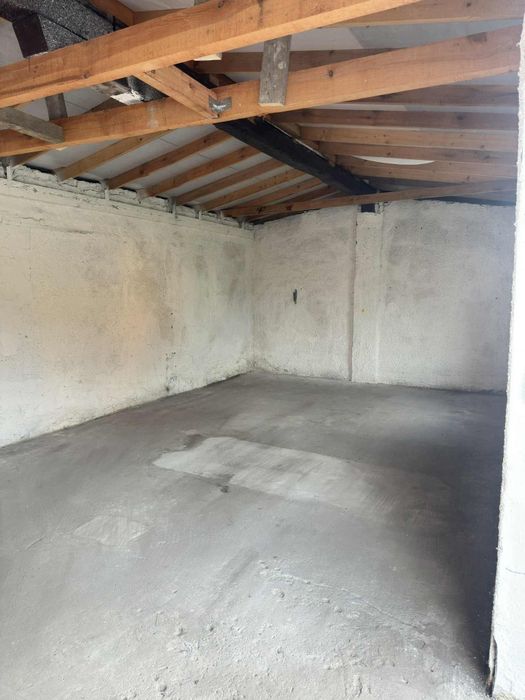 Na sprzedaż dwa garaże 30m2