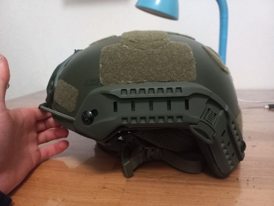 Продам військову каску