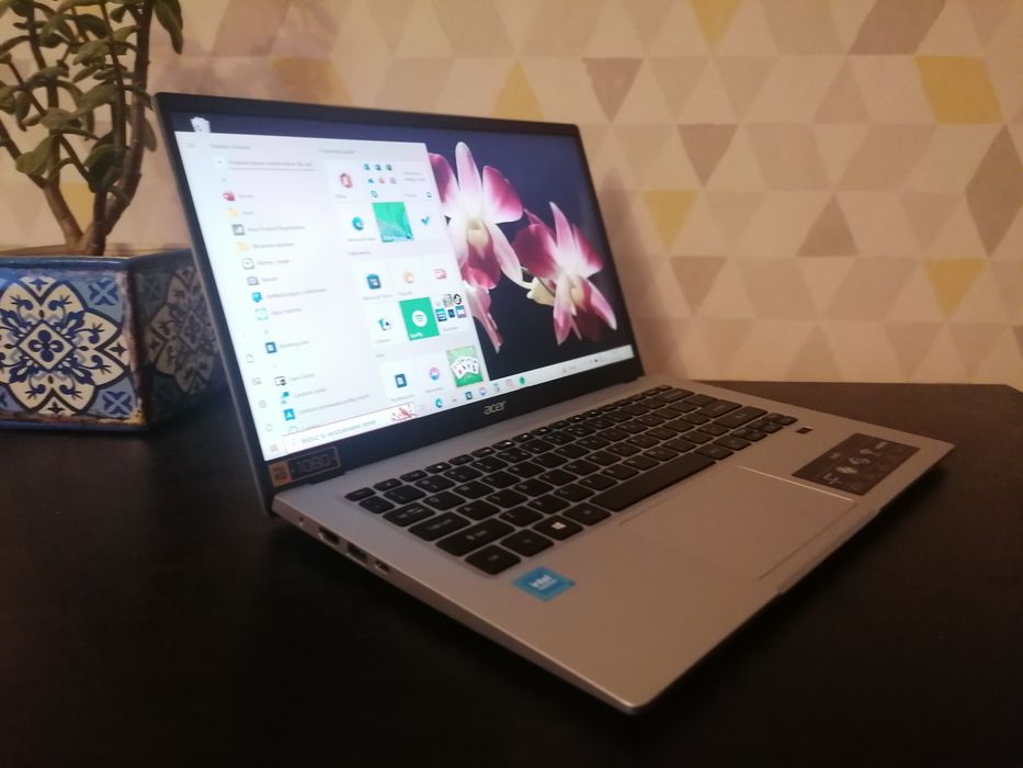 Laptop Acer Swift 1 14 cali