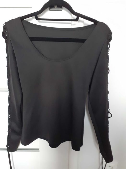Czarna elegancka bluzeczka rozm. s/m