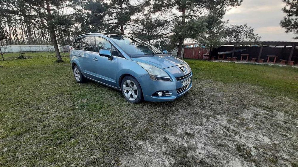 Peugeot 5008 диз 7місць