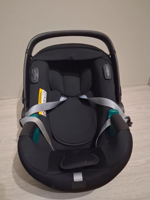 Britax Römer baby-safe  isense + flex base iSENSE