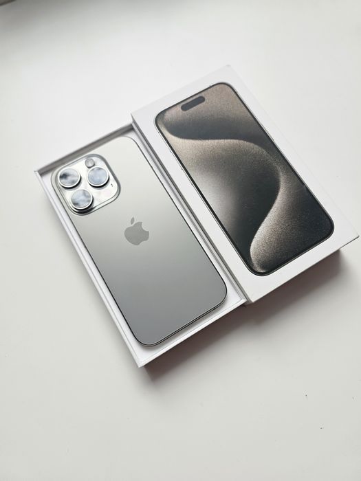 Smartphone Iphone 15 Pro 256 GB (Nowy stan)