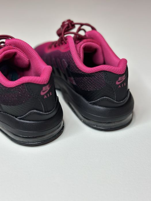 Nike Air Max Invigor оригинальные крутейшие кроссовки