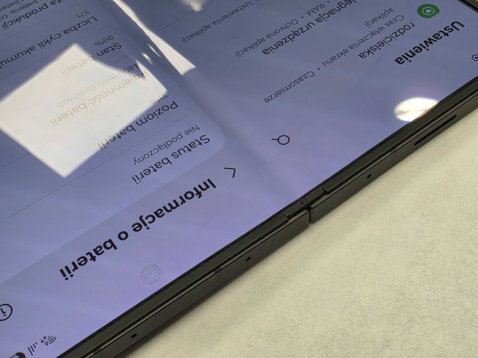 Samsung Galaxy Z Fold6/ 12GB/ 512GB/ Crafted Black/ Grade A- + ładowarka/ 99%/ z Samsung Store