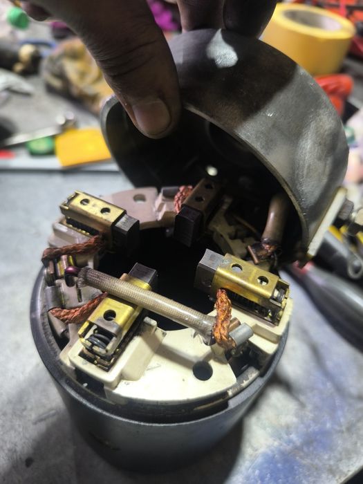 Електро двигун на гідроборт