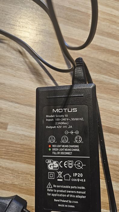 Oryginalna ładowarka Motus Scoty 10