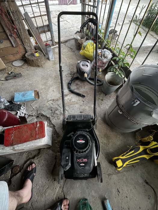 Продам бензинову косарку BRIGGS & STRATTON 35 CLASSIC