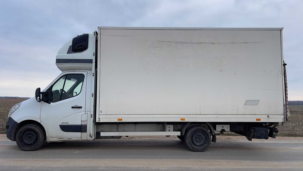 Renault Master z windą