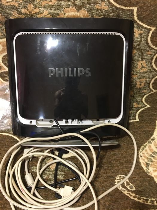 Монитор "PHILIPS" с встроенными колонками (новый)