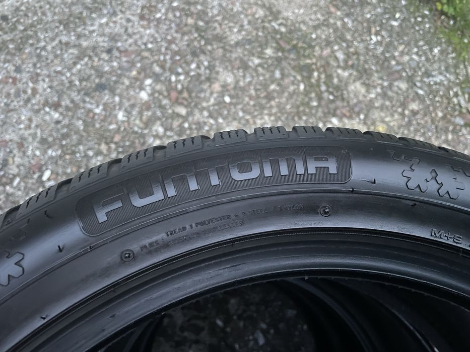 Продам  практически новую резину 235/45R18