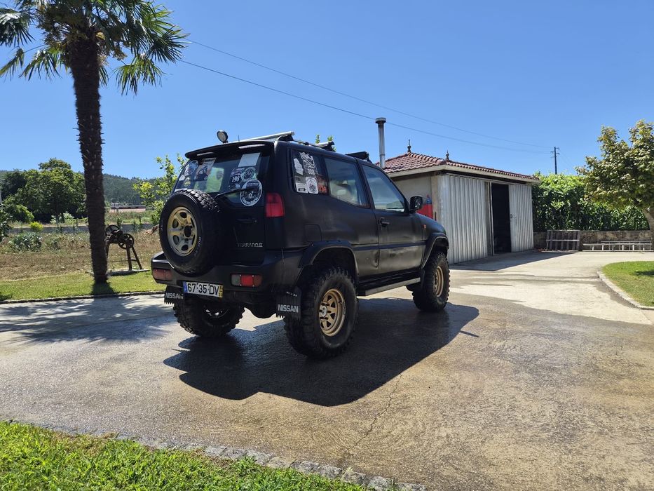 Jeep NISSAN terrano preparado pra monte
