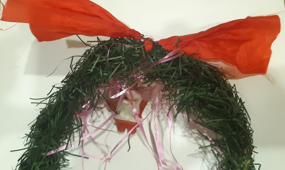 Новорічний різдвяний вінок  з шишками декор