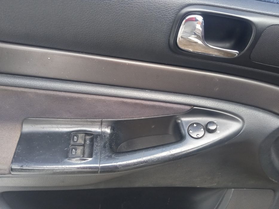 Продаю авто 1.6 бензин 1996 року ціна 2700