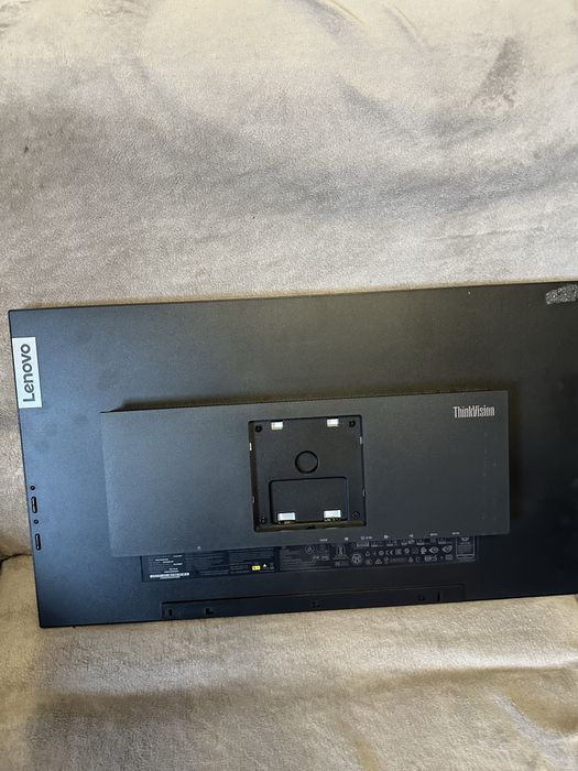 Monitor 27" Lenovo ThinkVision P27h-20 | 2K QHD 2560x1440 | IPS | USB-C | VESA 100x100