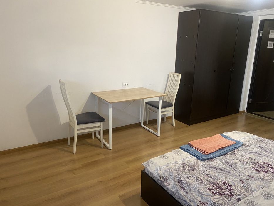 Подобово квартира -студія Пасічна біля  АС-2 на 3 осіб