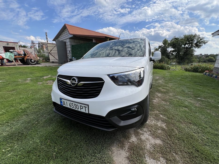 Автомобіль - Opel Combo Cargo 2019