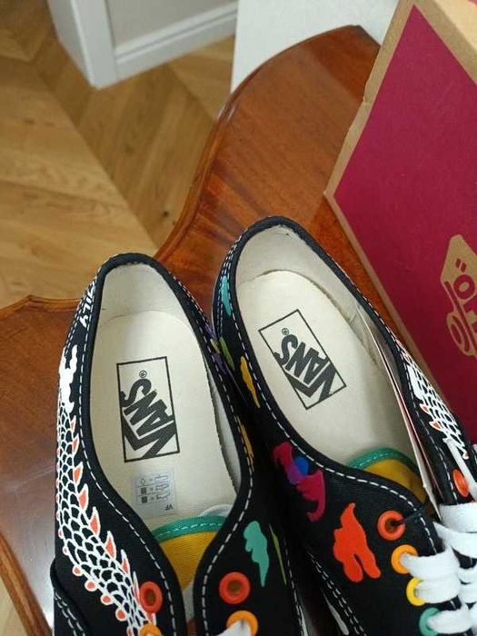 Tenisówki Vans kolorowe wiązane nowe rozm. 41, wygodne!