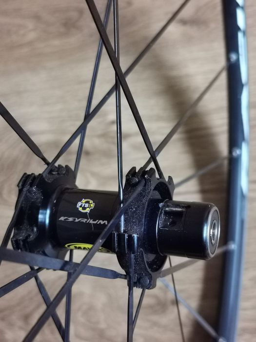 Koło Racing szosa 28 cali