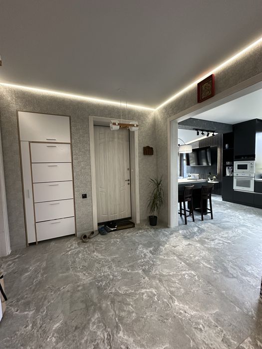 Продам дом Безлюдовка.С ремонтом.