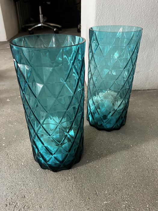 Jarras de vidro trabalhadas