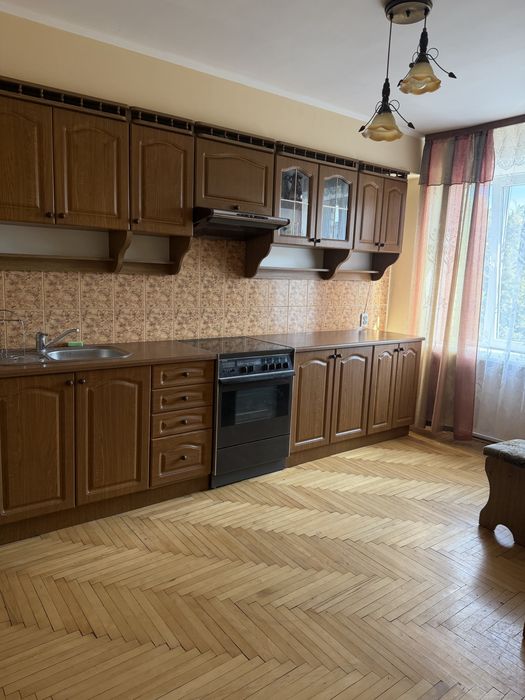 Оренда трьохкімнатної квартири