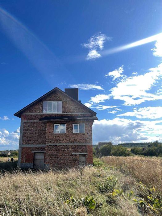 Терміновий продаж комерційного приміщення в с.Павлівка вул.Шевченка