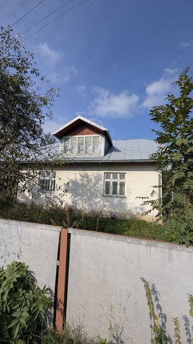 Продається Українська хата в мальовничому куточку Прикарпаття