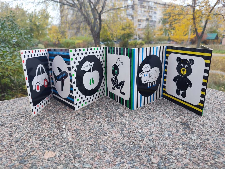 Контрастна книжка для немовляти, в-во Ранок